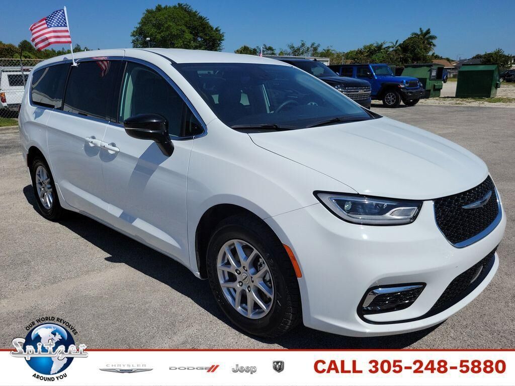 2024 CHRYSLER Pacifica