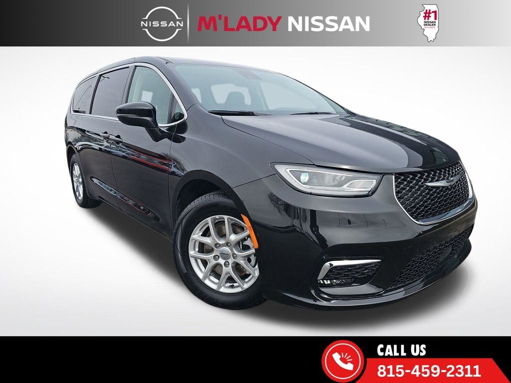 2023 CHRYSLER Pacifica