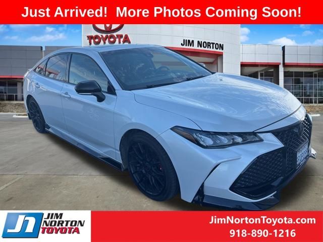 2020 TOYOTA Avalon