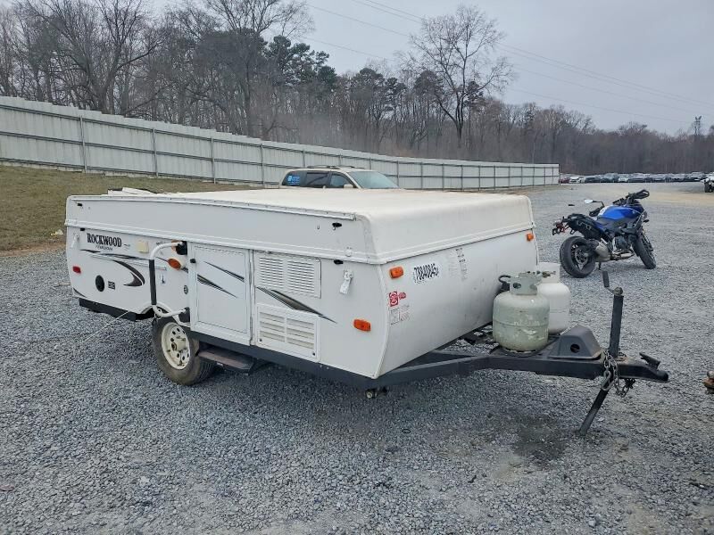 2014 FOREST RIVER Rockwood Freedom Camping Trailer