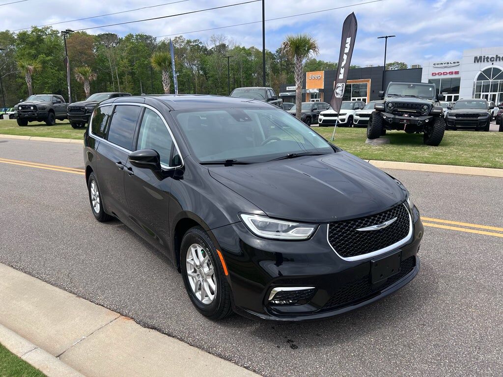 2024 CHRYSLER Pacifica