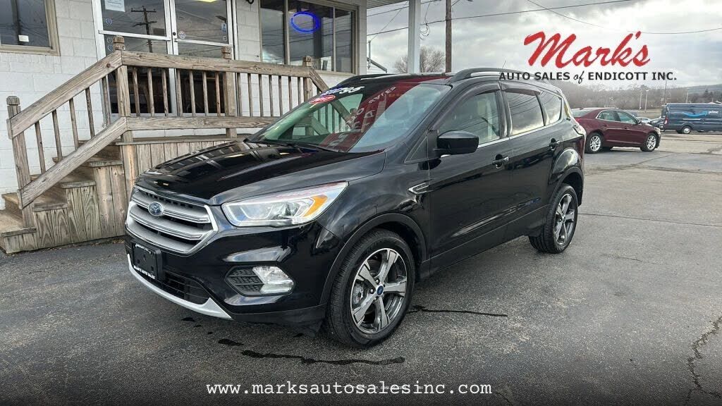 2017 FORD Escape