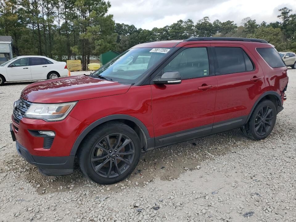 2018 FORD Explorer