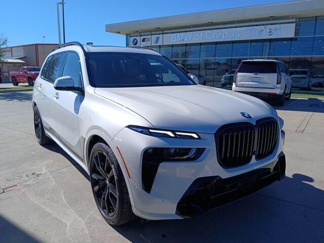 2026 BMW X7