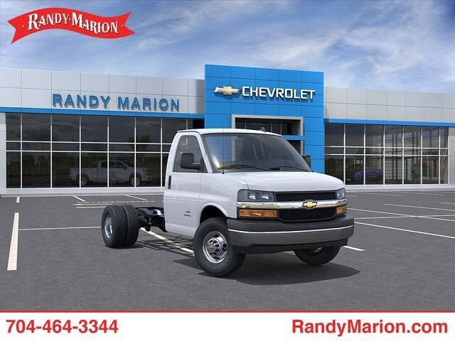 2025 CHEVROLET Express
