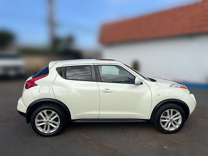 2012 NISSAN Juke