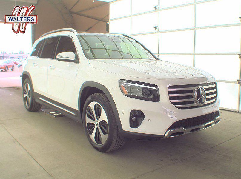 2025 MERCEDES-BENZ GLB-Class