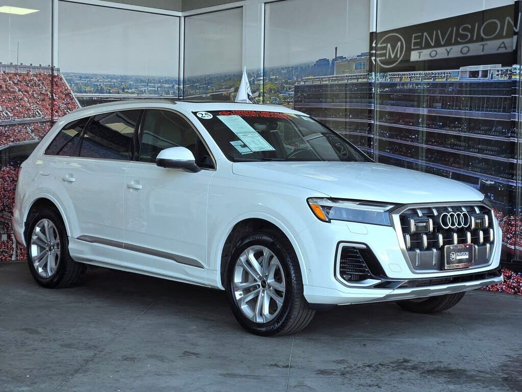 2025 AUDI Q7