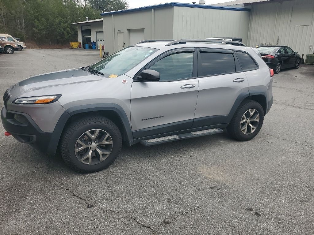 2018 JEEP Cherokee