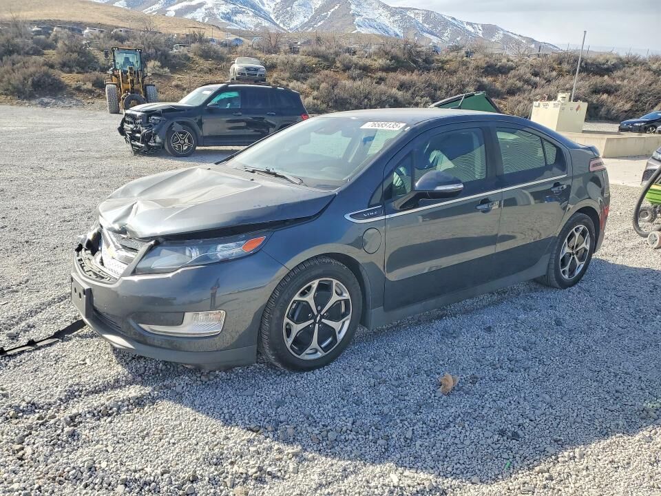 2013 CHEVROLET Volt