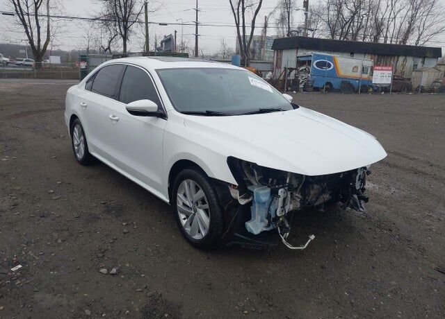 2018 VOLKSWAGEN Passat