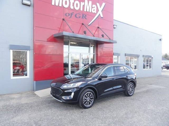 2021 FORD Escape