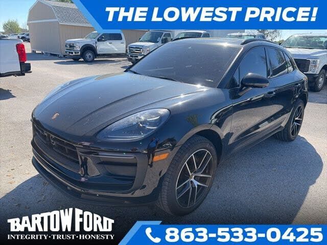 2024 PORSCHE Macan