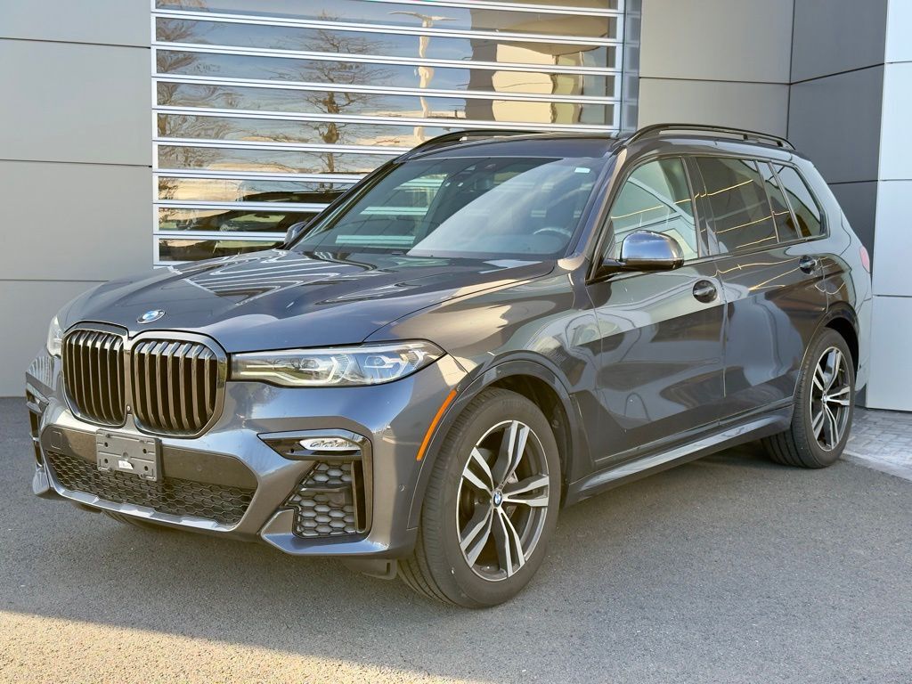 2021 BMW X7
