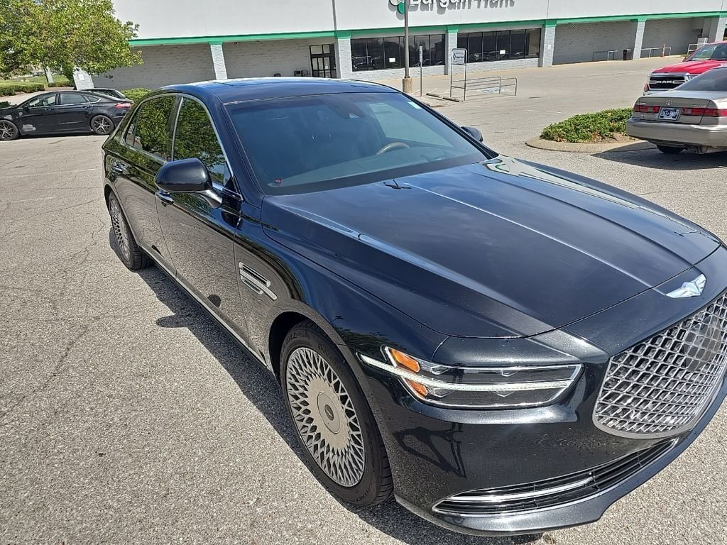 2022 GENESIS G90