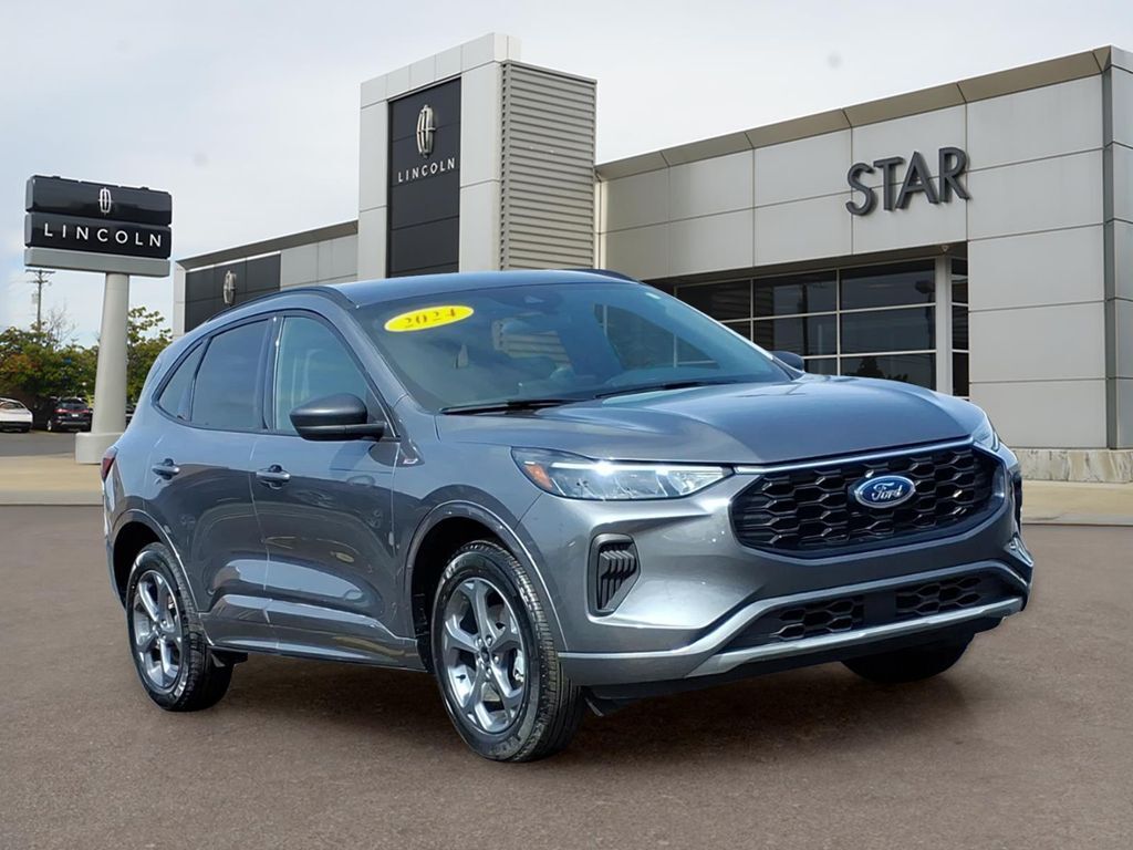 2024 FORD Escape