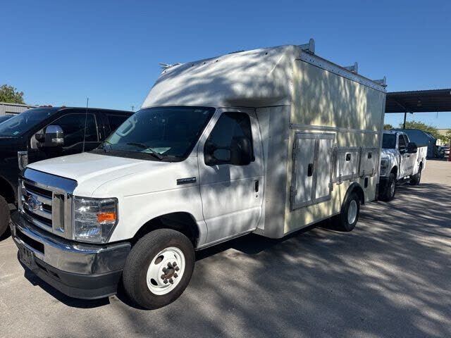 2023 FORD E-450