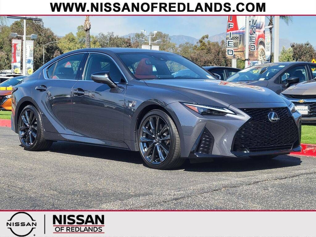 2023 LEXUS IS