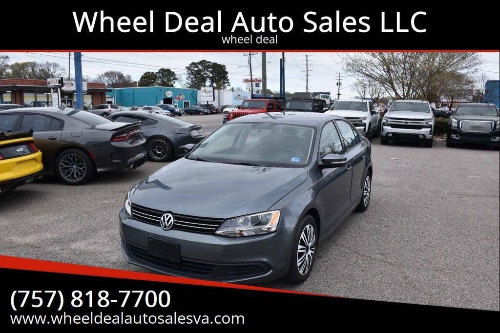 2012 VOLKSWAGEN Jetta