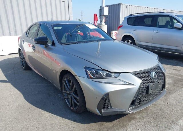 2019 LEXUS IS
