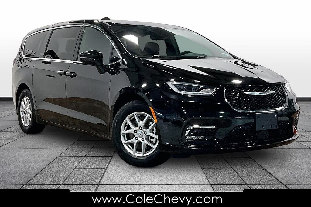 2025 CHRYSLER Pacifica