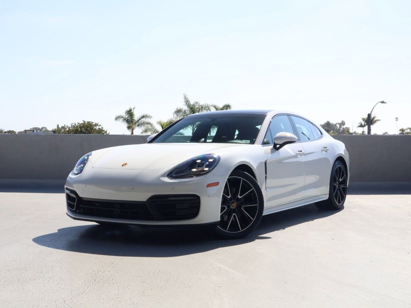 2022 PORSCHE Panamera