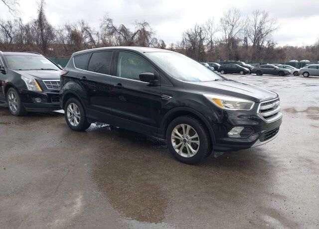 2017 FORD Escape