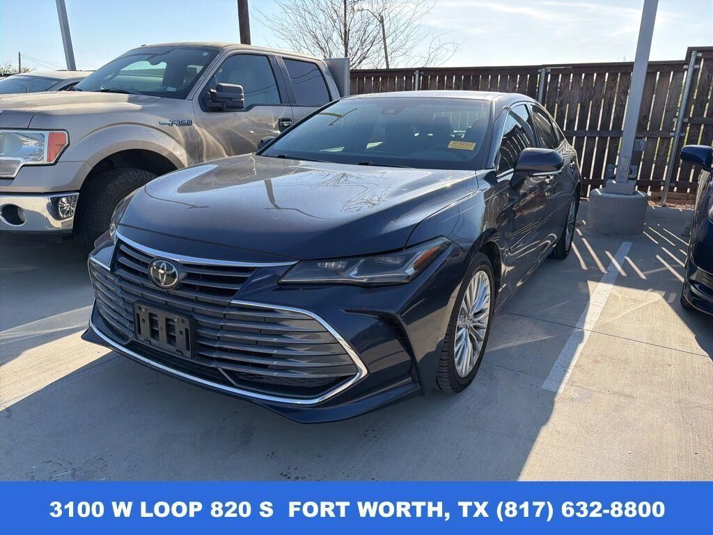 2020 TOYOTA Avalon