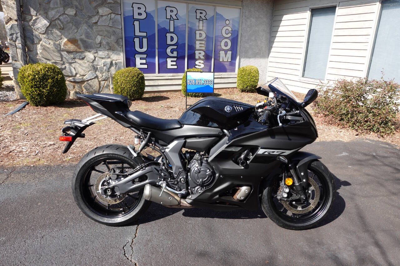 2024 YAMAHA YZF