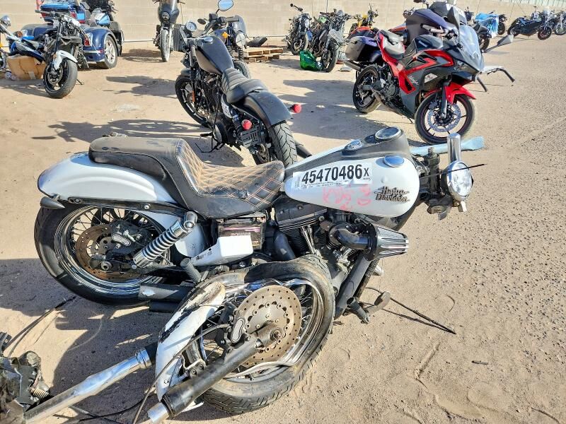 2009 HARLEY DAVIDSON Dyna Super Glide Custom