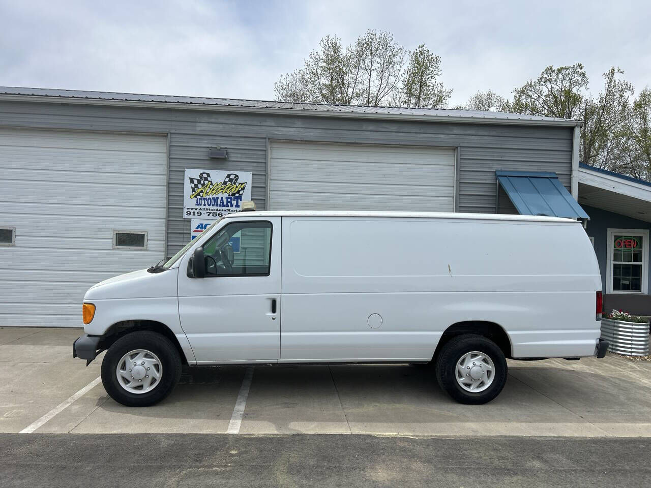 2007 FORD E-350