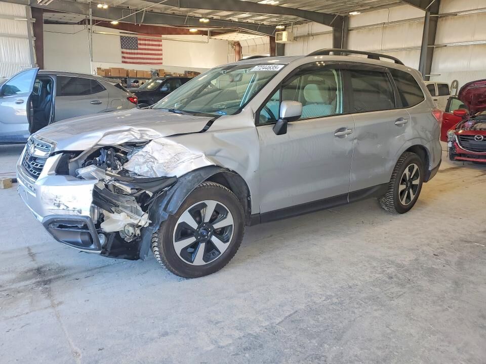 2017 SUBARU Forester