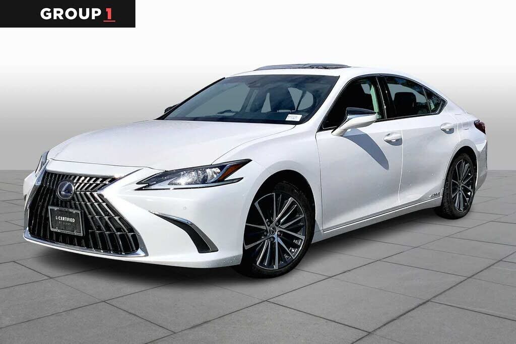 2022 LEXUS ES