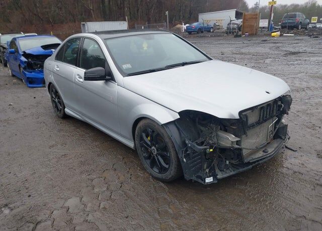 2014 MERCEDES-BENZ C-Class