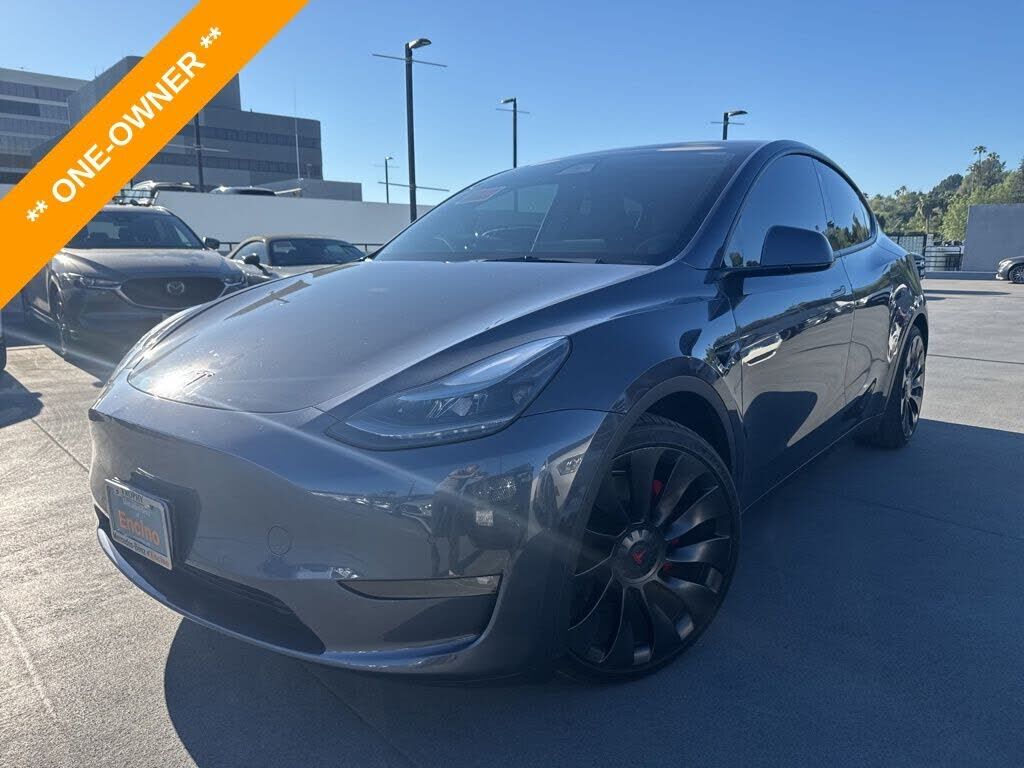 2022 TESLA Model Y