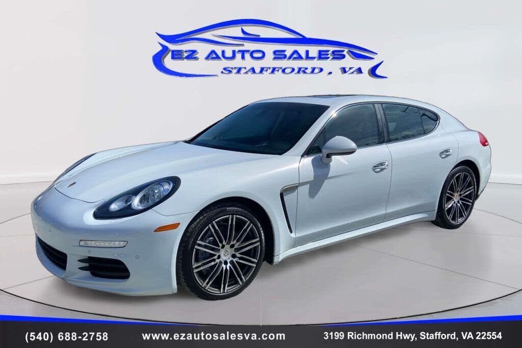 2016 PORSCHE Panamera