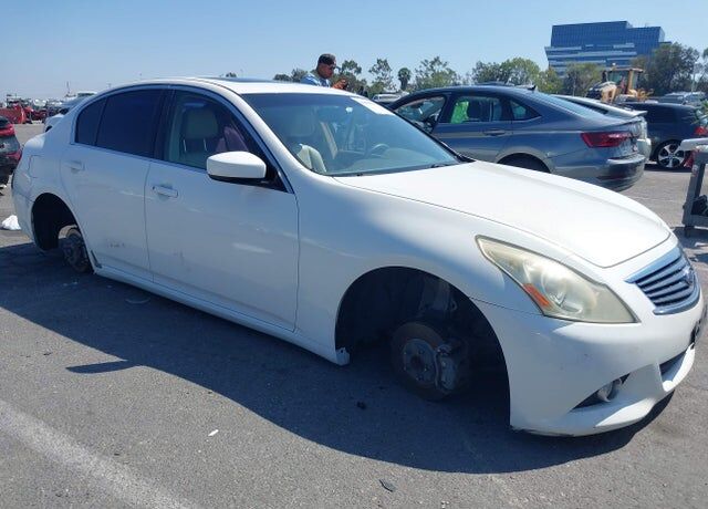 2011 INFINITI G25