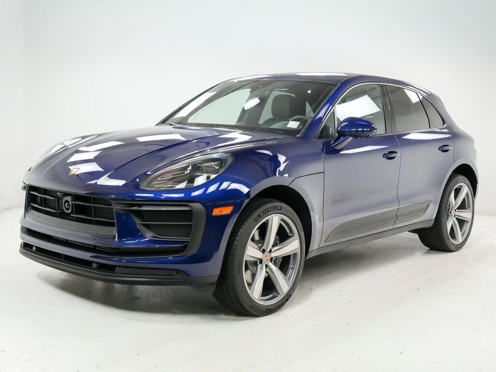 2026 PORSCHE Macan