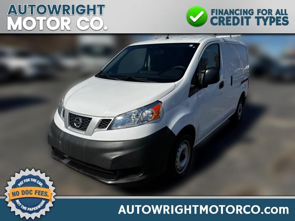 2017 NISSAN NV200