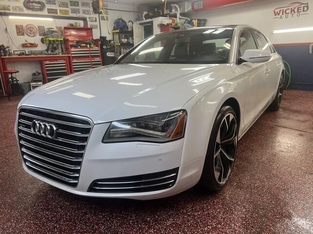 2014 AUDI A8