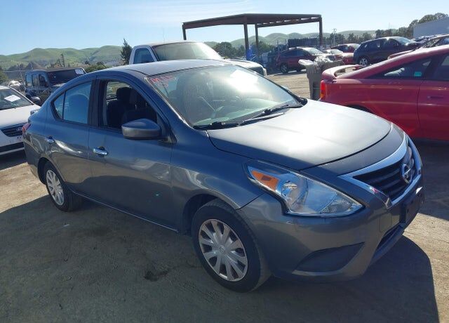 2018 NISSAN Versa