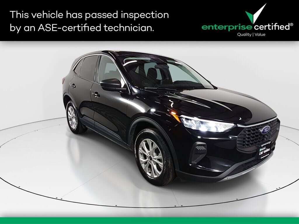 2024 FORD Escape