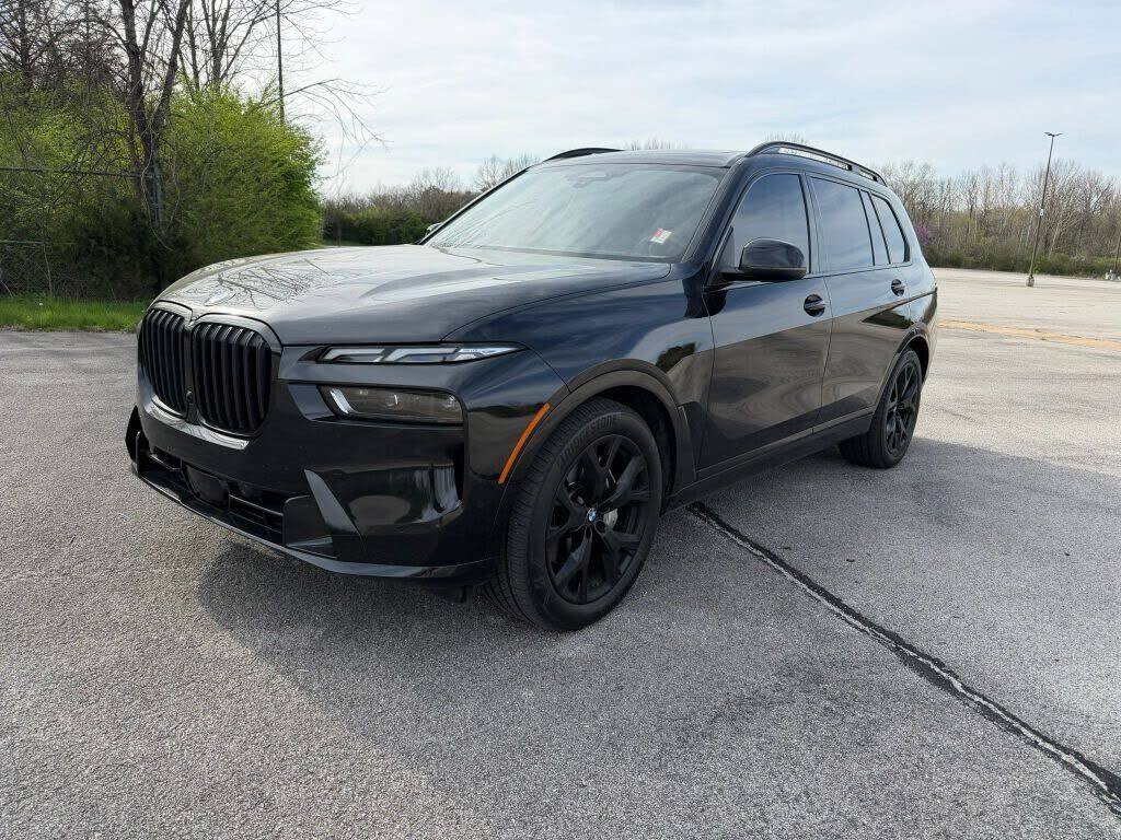 2023 BMW X7