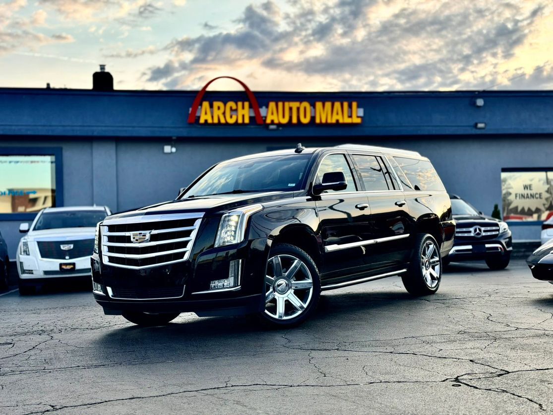 2018 CADILLAC Escalade ESV
