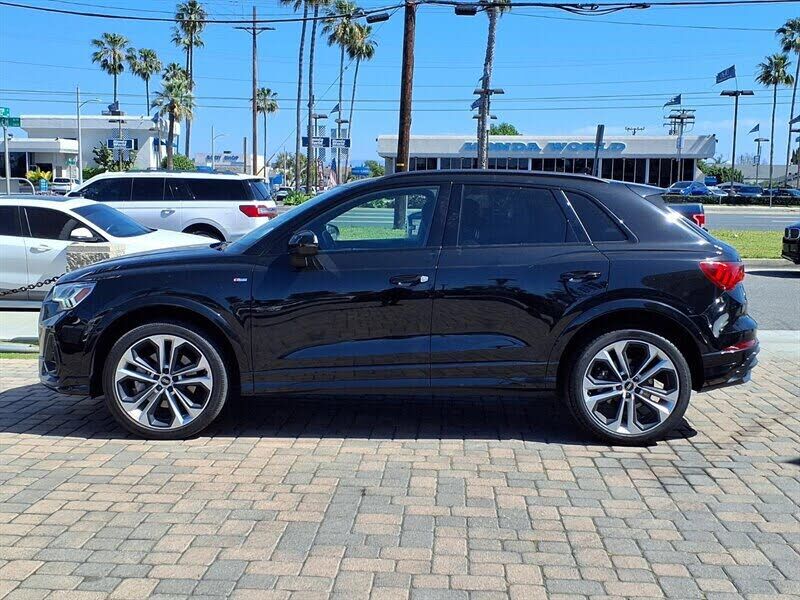 2022 Audi Q3