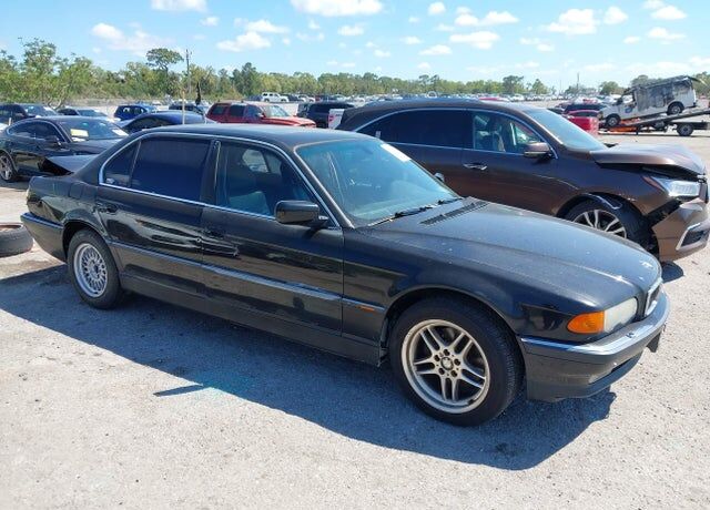 2000 BMW 7 Series