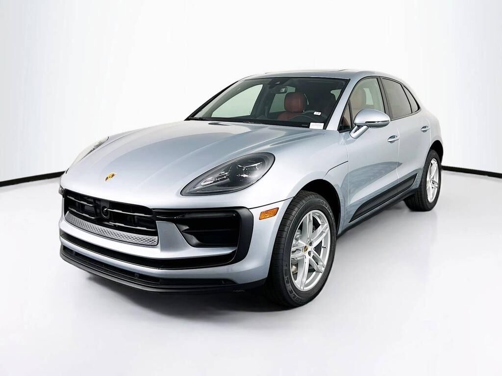 2026 PORSCHE Macan