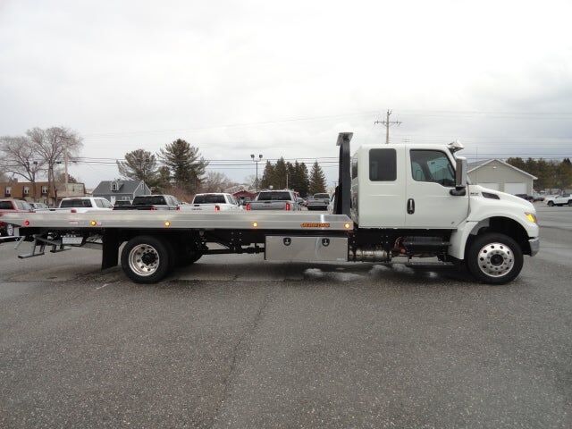 2025 INTERNATIONAL MV607