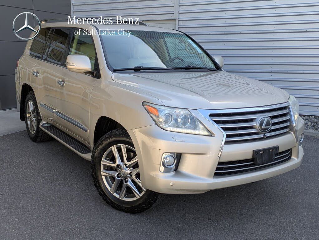 2013 LEXUS LX