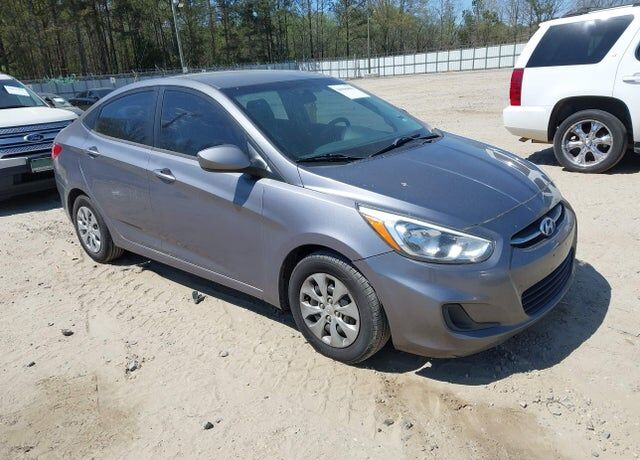 2015 HYUNDAI Accent